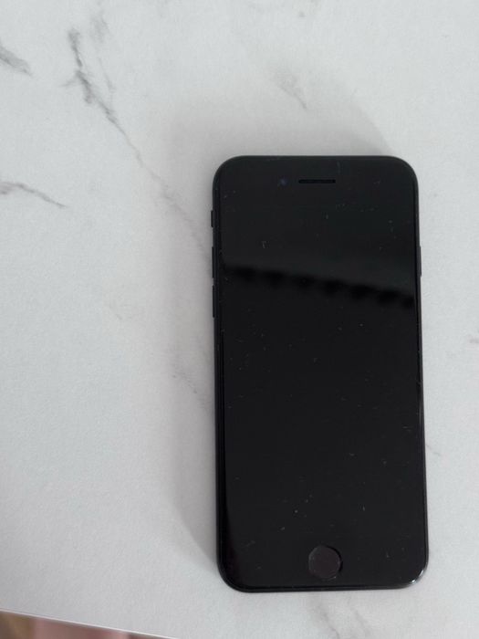 Iphone SE 2020 baterie 100% stare excelenta