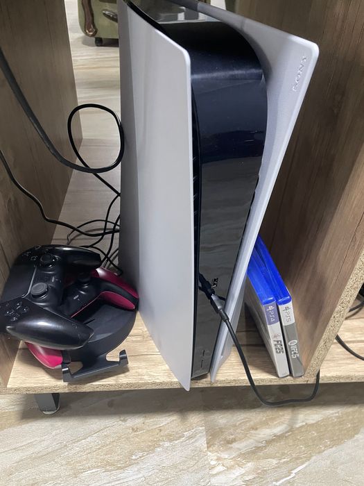 Продам две консоли PlayStation 5