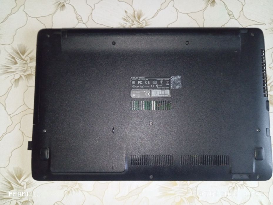 Продам ноутбук ASUS X550ZE