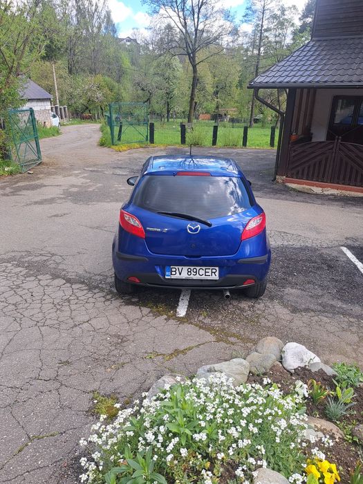Mazda          2