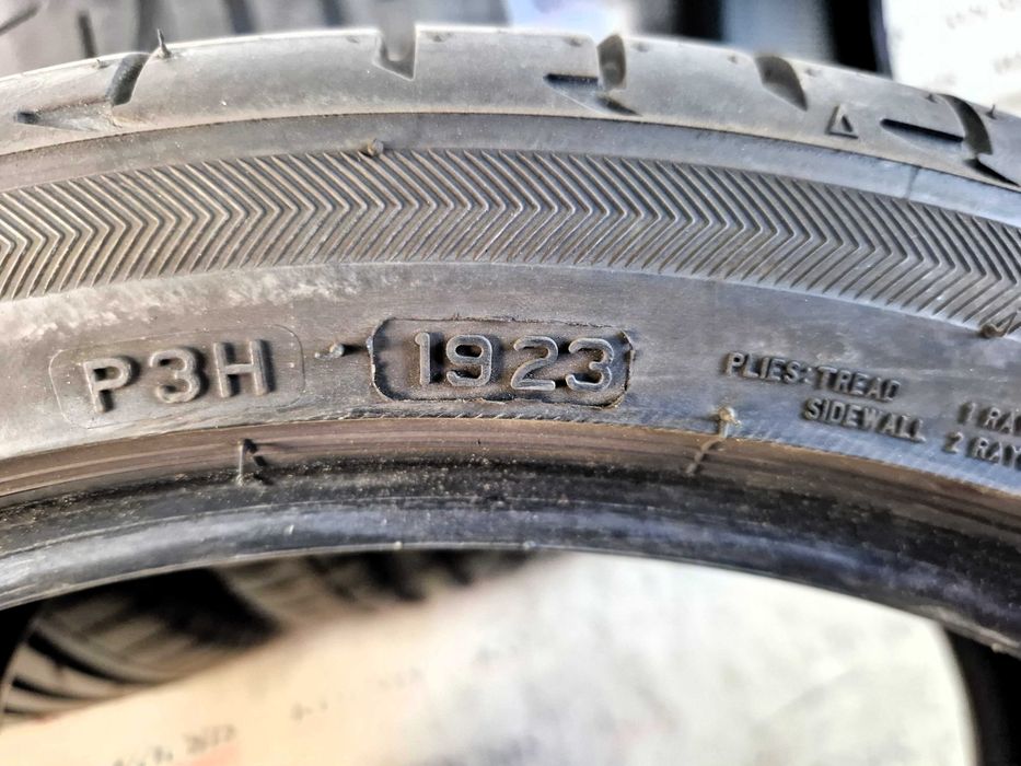Anvelope second hand vara 245 35 18 Bridgestone ( dot 2023 )
