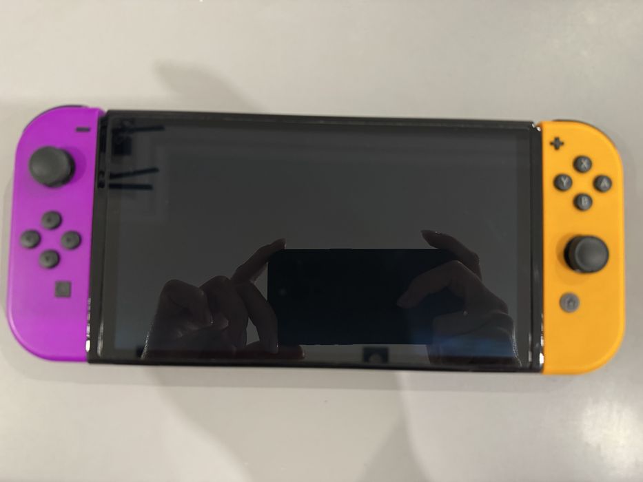 Игровая приставка Nintendo switch OLED