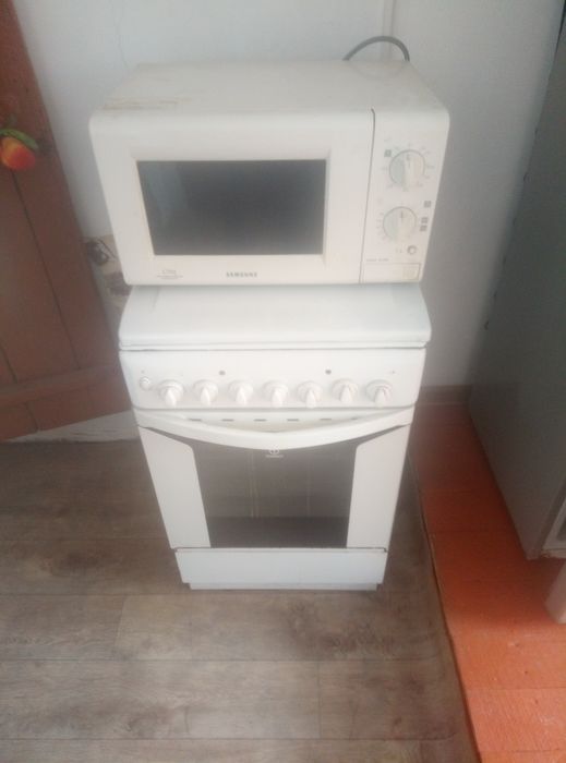 Продам холодильник элекрогазовую плиту