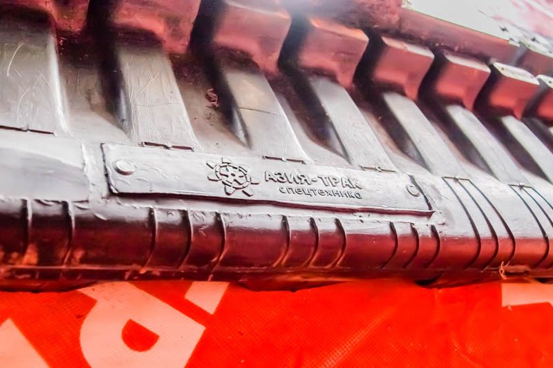 Резиновые гусеницы для экскаватора Kobelco