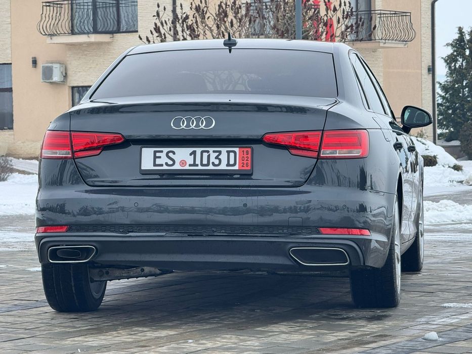 AUDI A4 B9   2019
