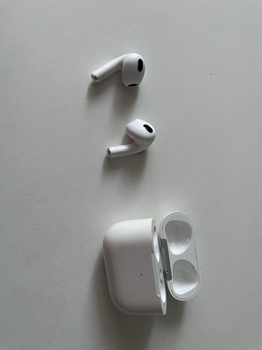 Casti Apple Airpods 3 - utilizare doar pentru apeluri