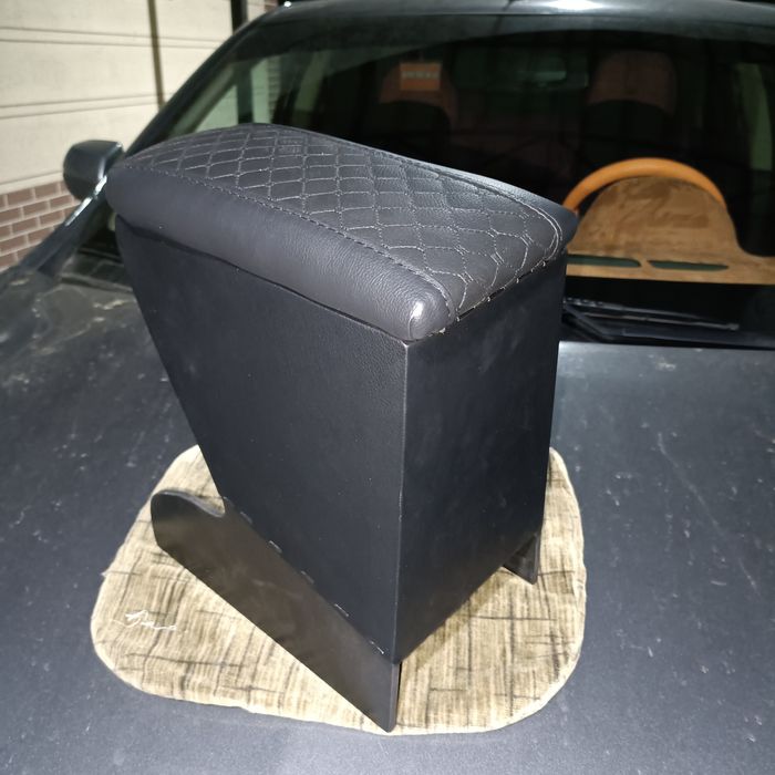 Шевроле Кобальт подлокотник