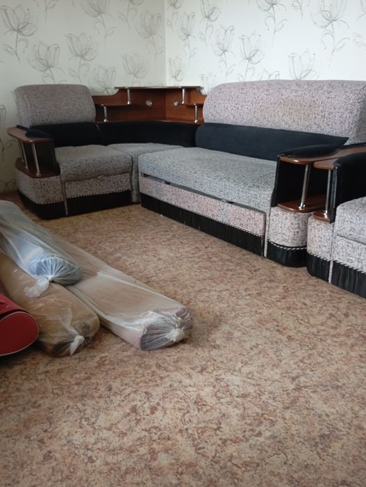 Мягкий уголок (диван и 2 кресла)
