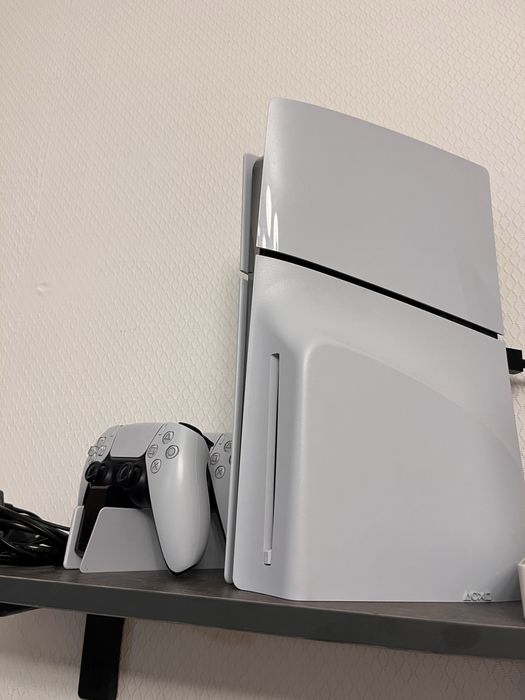 PS 5(в хорошем состоянии)