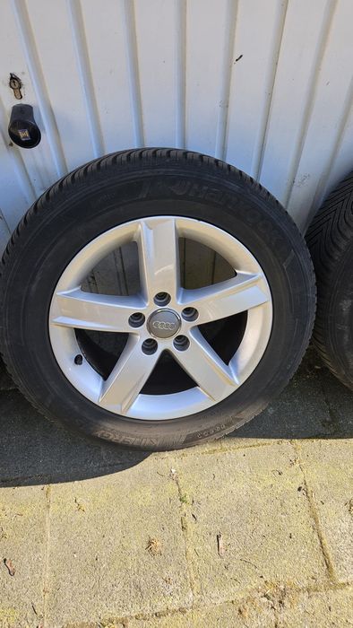 Гуми с джанти: 225,55, R16