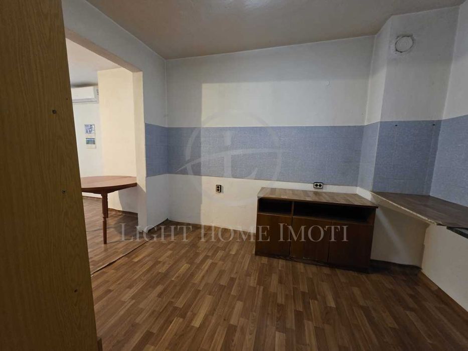 Продава се Тристаен апартамент в Пловдив, Център - 105 кв.м за 2286 €/кв.м - Снимка #4