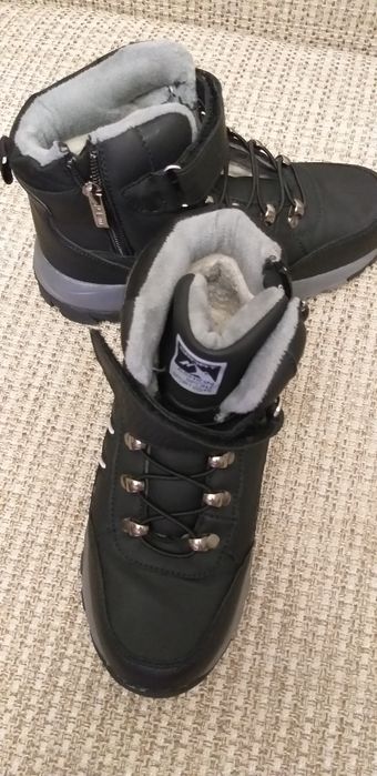Продам зимнии ботинки мужские