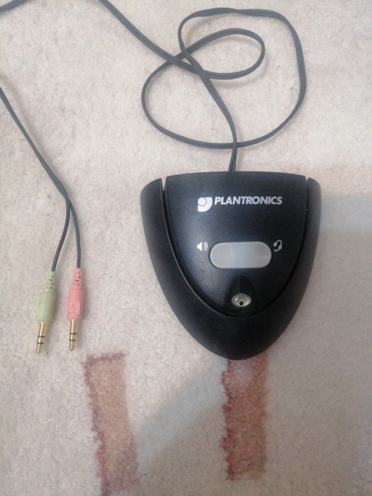 Adaptor boxe / căști cu microfon pentru PC