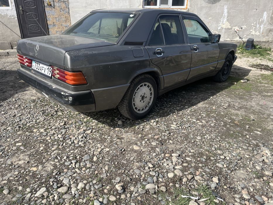 Продам мерседес 190