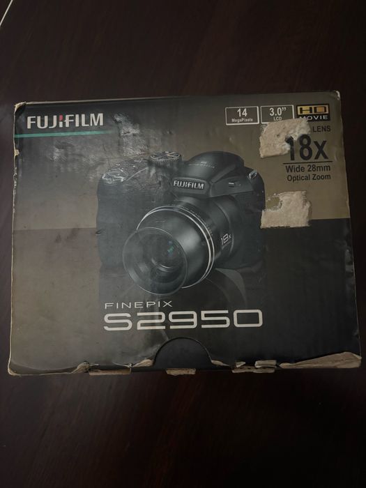 Aparat foto Fujifilm FinePix S2950 – funcțional – cu cutie