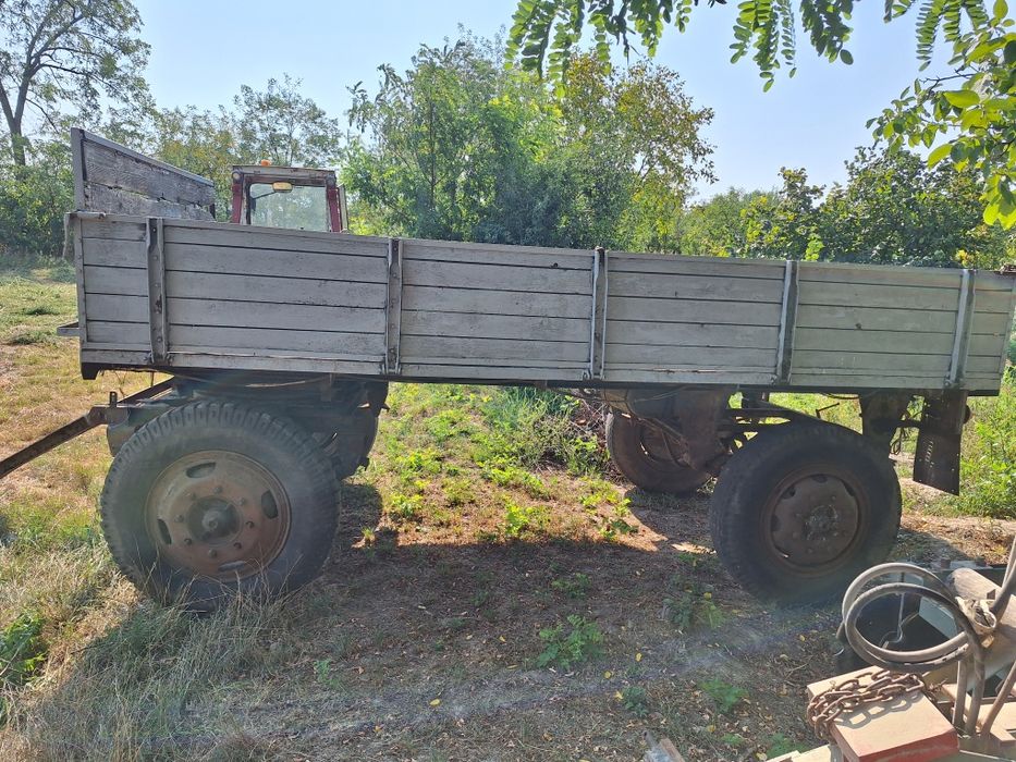 Vând remorcă agricolă  fixă