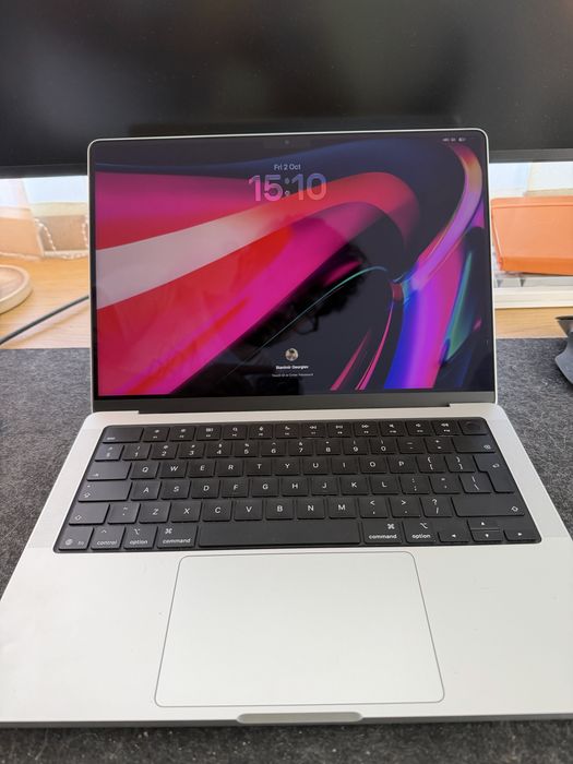 Macbook Pro 14inch M5 PRO 48GB RAM 1TB SSD