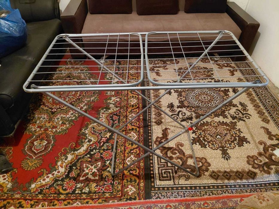 Продам сушику для вещей.