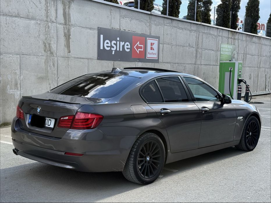 BMW 5 Series 2012 — imagine 5