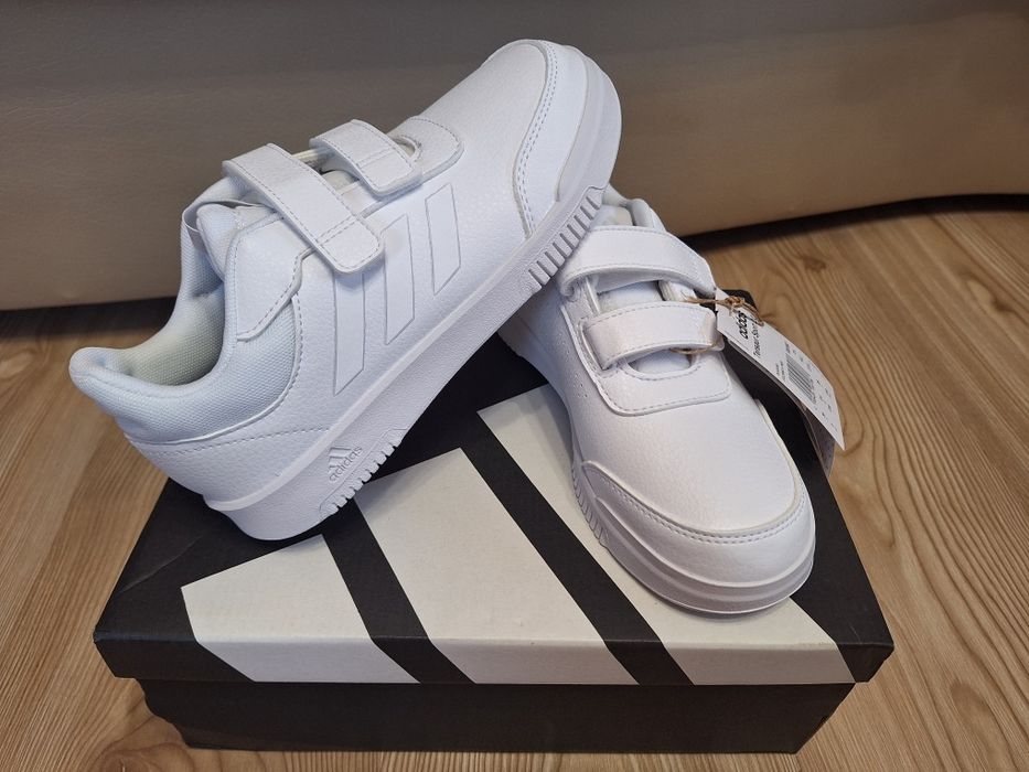 Adidas marime 35 noi
