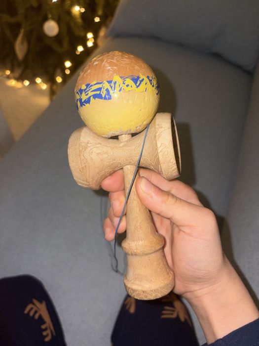 Kendama krom semnata de mocioiu