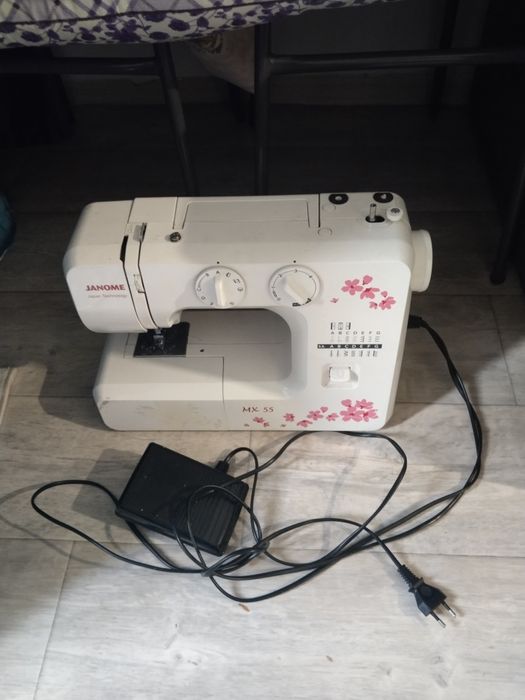 Срочно продам швейная машинка