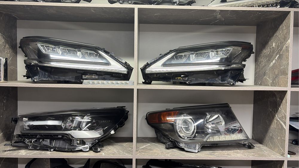 Фара Лексус 570