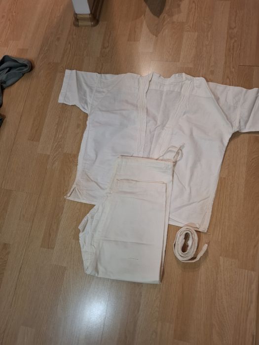 Кимано ,как на девочку так и на мальчика