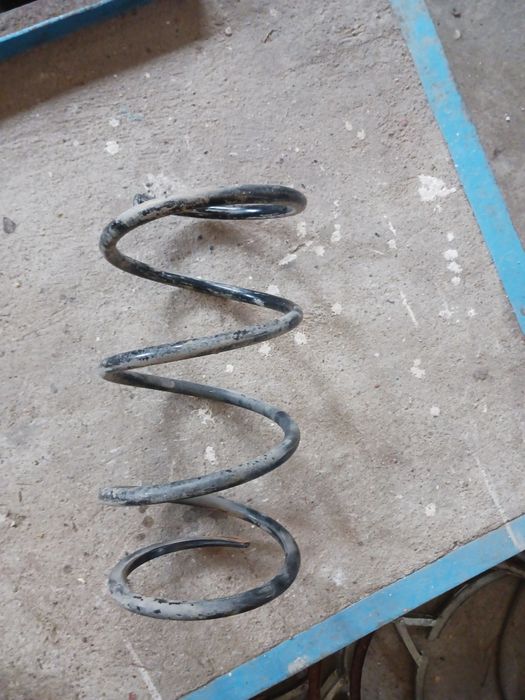 Амортисьор и пружина за Митсубиши Грандис