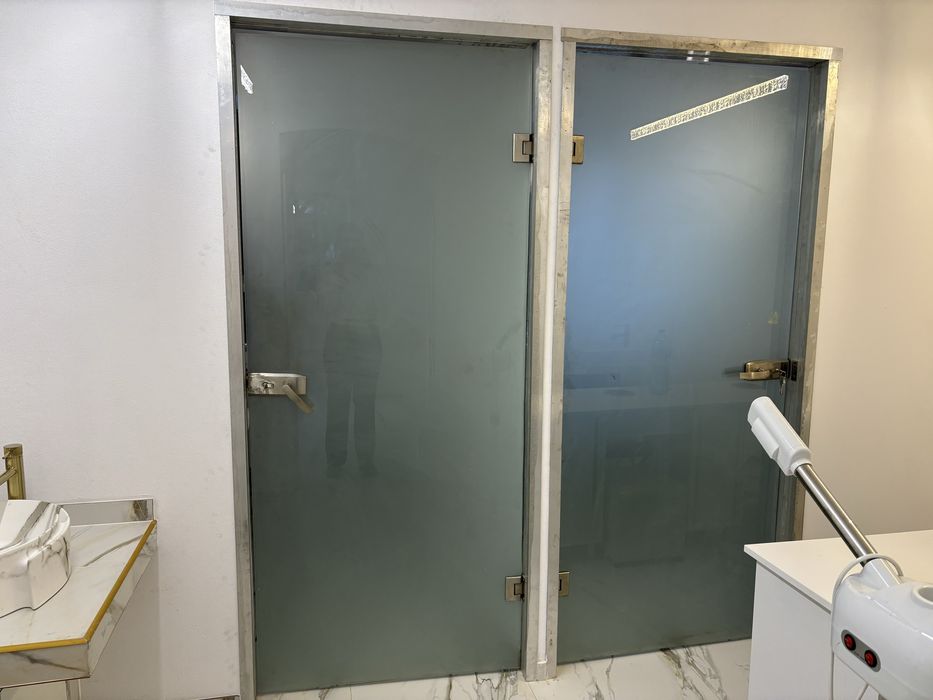Usi de sticla pentru interios
