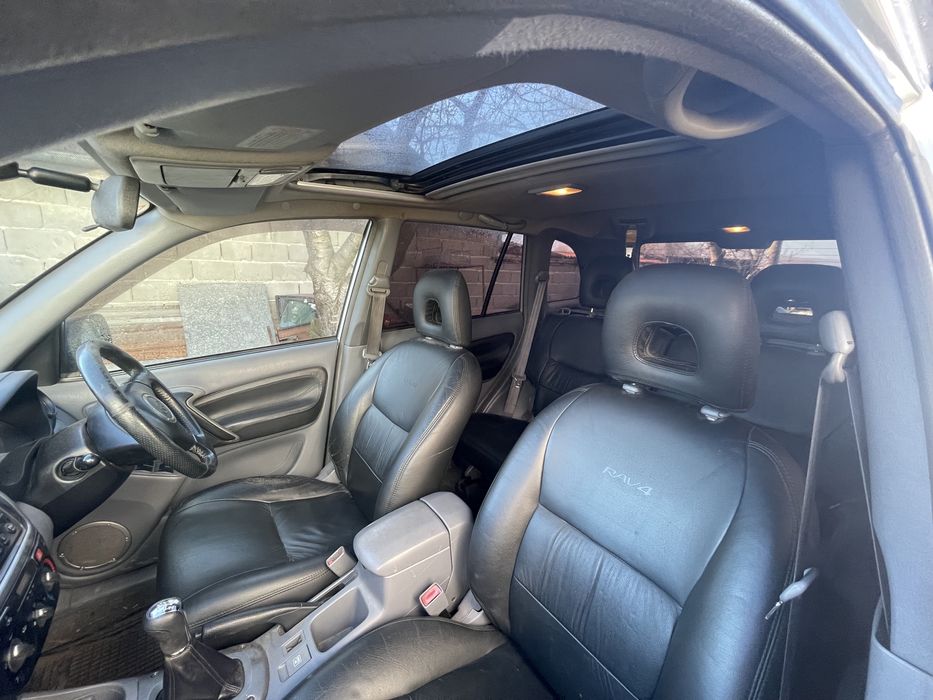 Toyota Rav4 2.0 vvt-i 150 к.с 2003г  НА ЧАСТИ