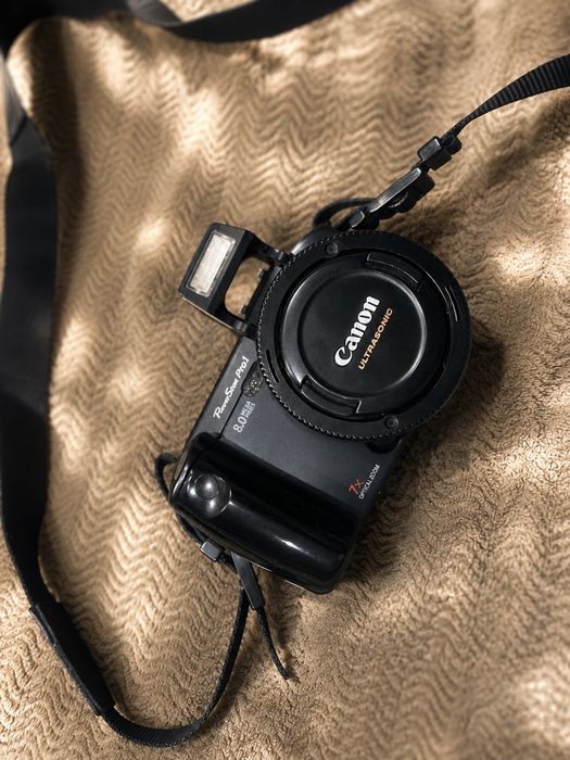 Продаётся Canon PowerShot pro1
