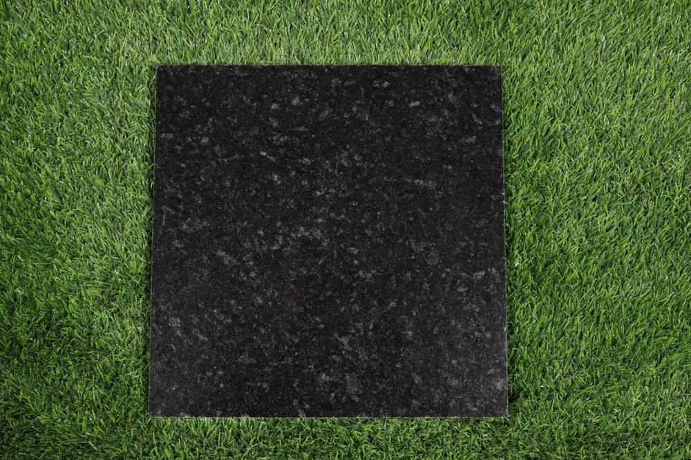 Гранит Black Diamond (черный)