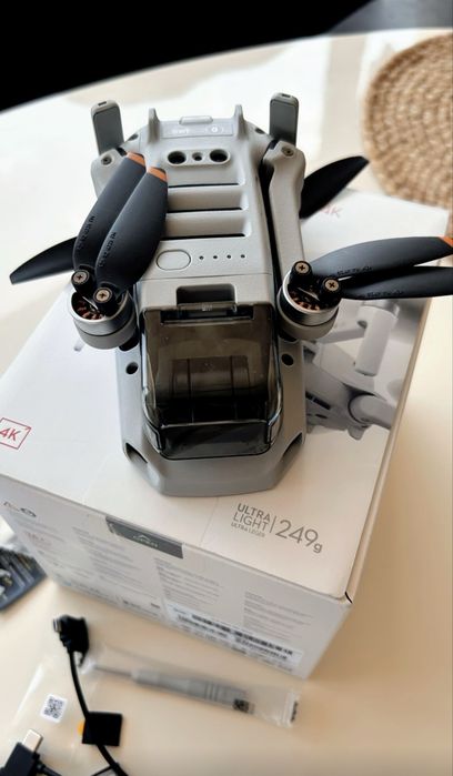 Дрон dji 4k mini нов