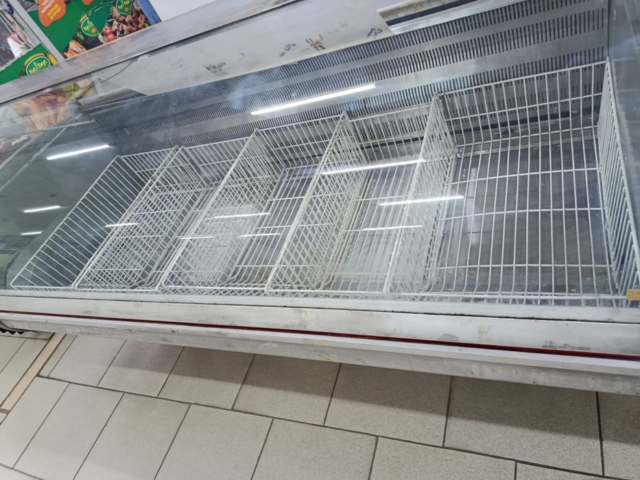 Продам морозильную витрину до -18