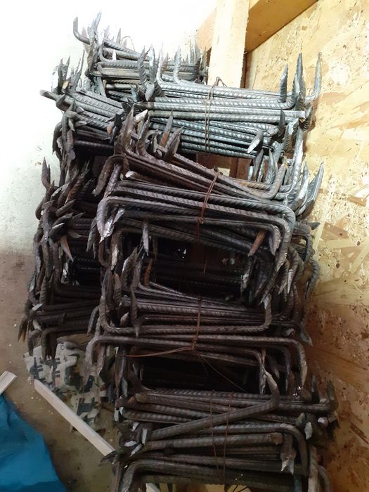 Scoabe din fier striat