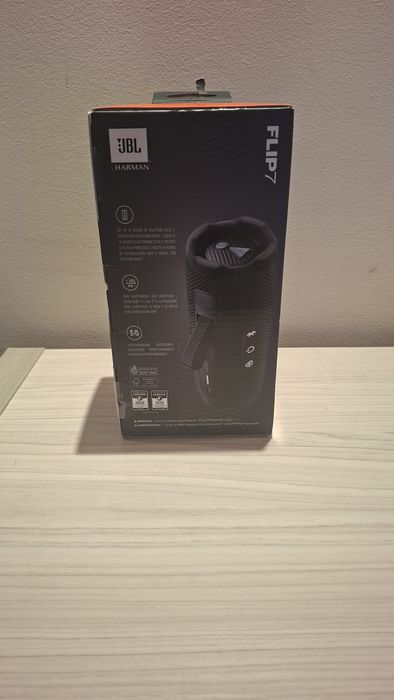Продавам JBL FLIP 7 bluetooth speaker