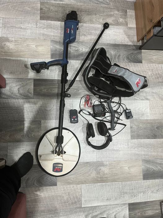 Продам металлоискатель