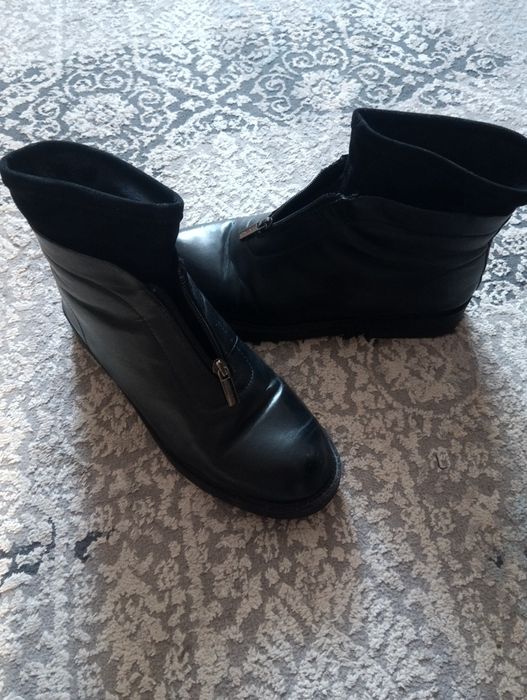 Продам женскую обувь