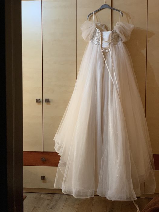 Rochie de mireasa Aryanna Karen model Chloe