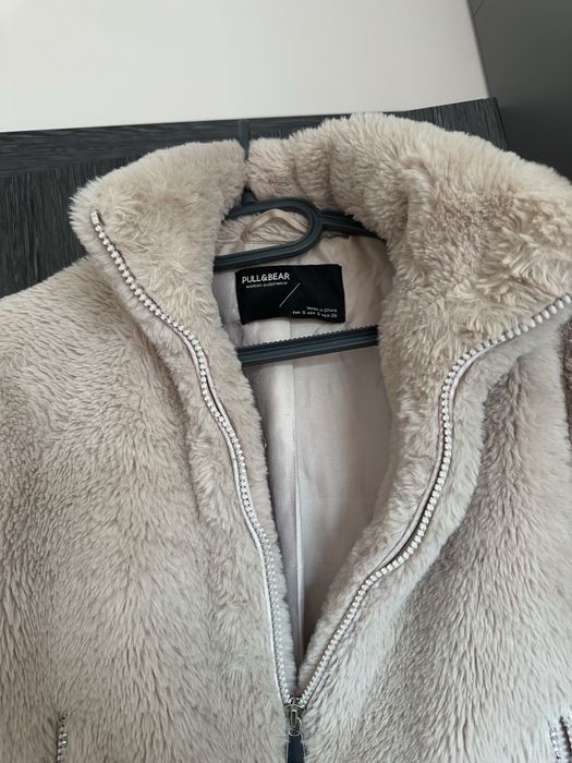 Дамско пухено късо яке