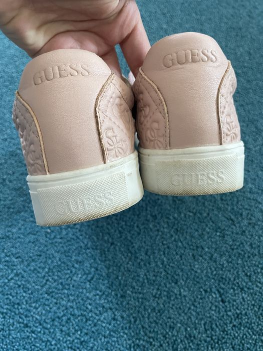 Guess 37 Le coq sportif 39