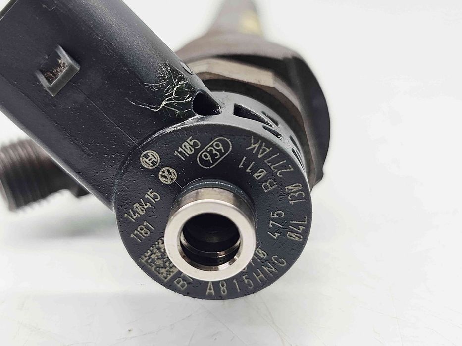 Injector  Seat Leon (5F1) [Fabr 2012-2018] 04L130277AK 2.0 TDI CRBC 11