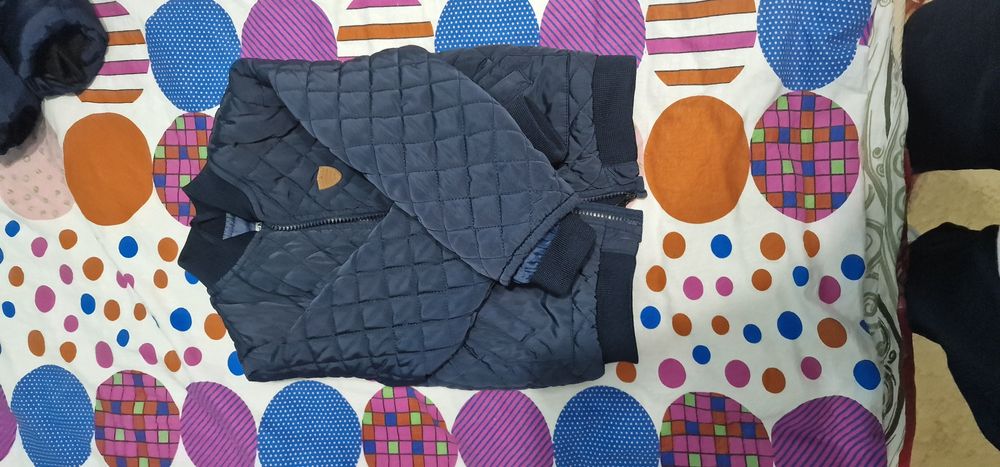 Продам куртки для мальчика