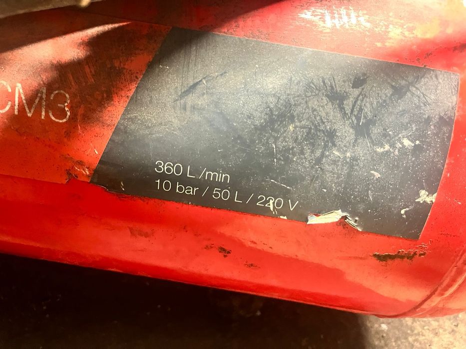 Воздушный компрессор