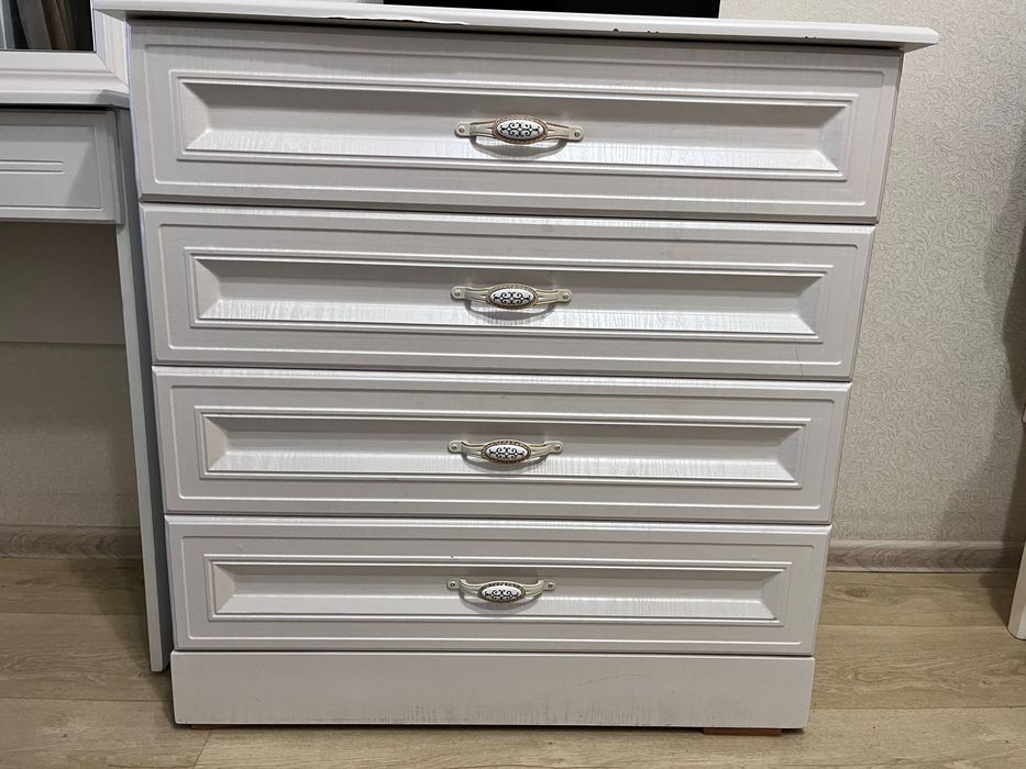 Срочно продам комод