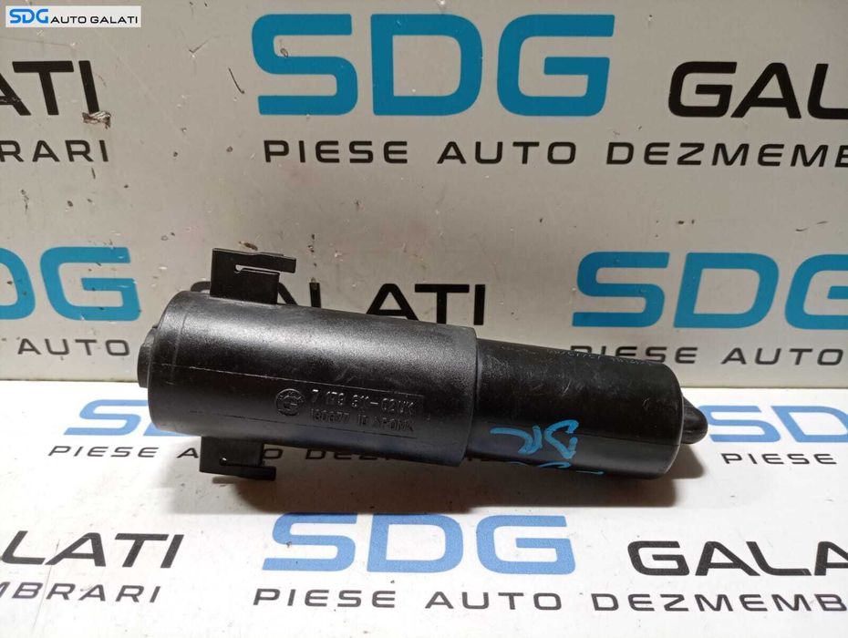 Pompa Pompita Spalator Far Dreapta BMW Seria 3 E90 E91 E92 E93 320D 2005 - 2011 Cod 7179311 13037710 [M5478]