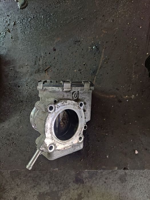 Дросел клапа за Hyundai i30 1.4i.