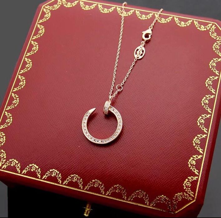 Ново колие cartier пирон сърце