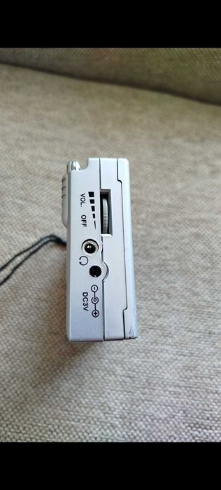 Radio portabil Smart AM FM cu alarma si ceas Functional